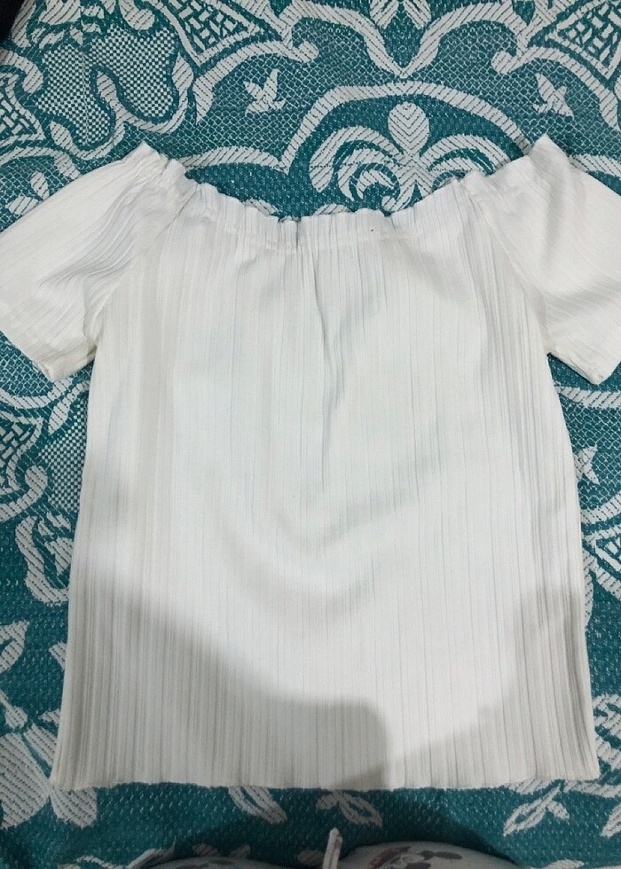 Beyaz Düşük Omuzlu Bluz - Görsel 4