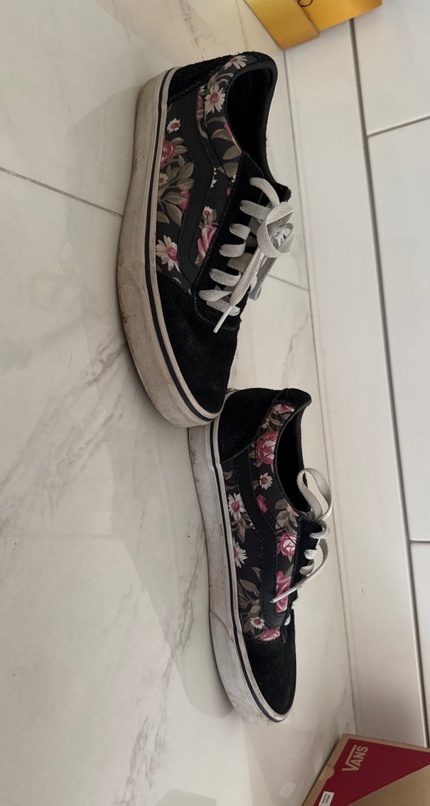 Orijinal Vans Marka Çiçek Desenli Kadın Spor Ayakkabı - Görsel 2