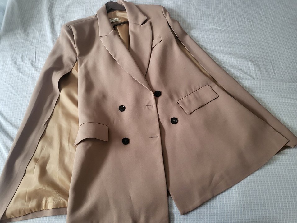 Bej Düğmeli Kadın Blazer Pelerin Ceket - Görsel 2