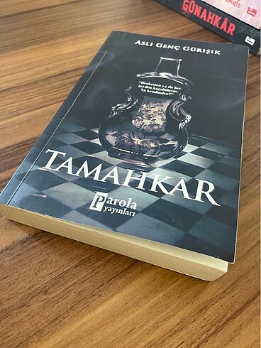 Beden Tamahkar - Aslı Genç Gürışık
