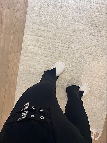 xs Beden siyah Renk Zara pantolon