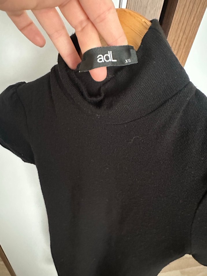 Siyah Yüksek Yakalı Kadın Triko Elbise - Görsel 2