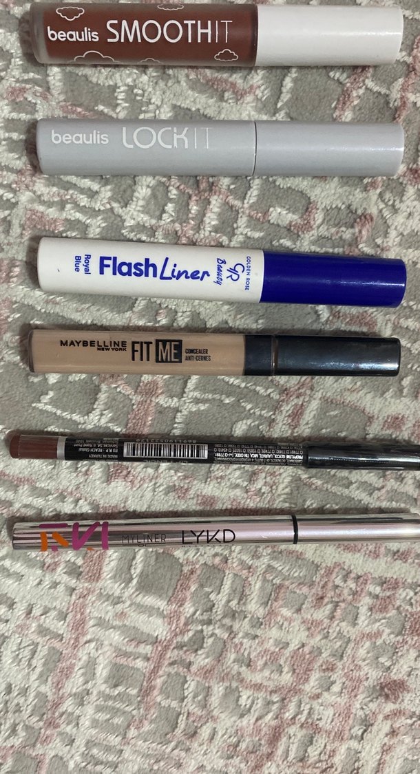 Çeşitli Makyaj Ürünleri Seti - Görsel 3