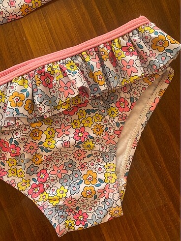 LC Waikiki Kız bebek 18-24ay bikini takımı