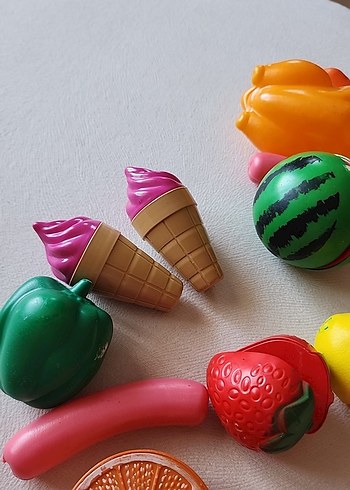  Beden Renkli Plastik Kesilebilir Oyuncak Yemekler