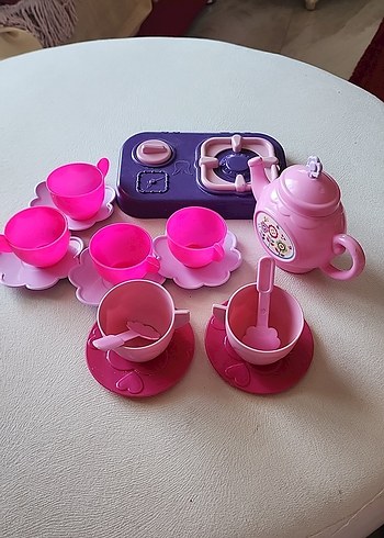 Pembe Renkli Oyuncak Çay Seti