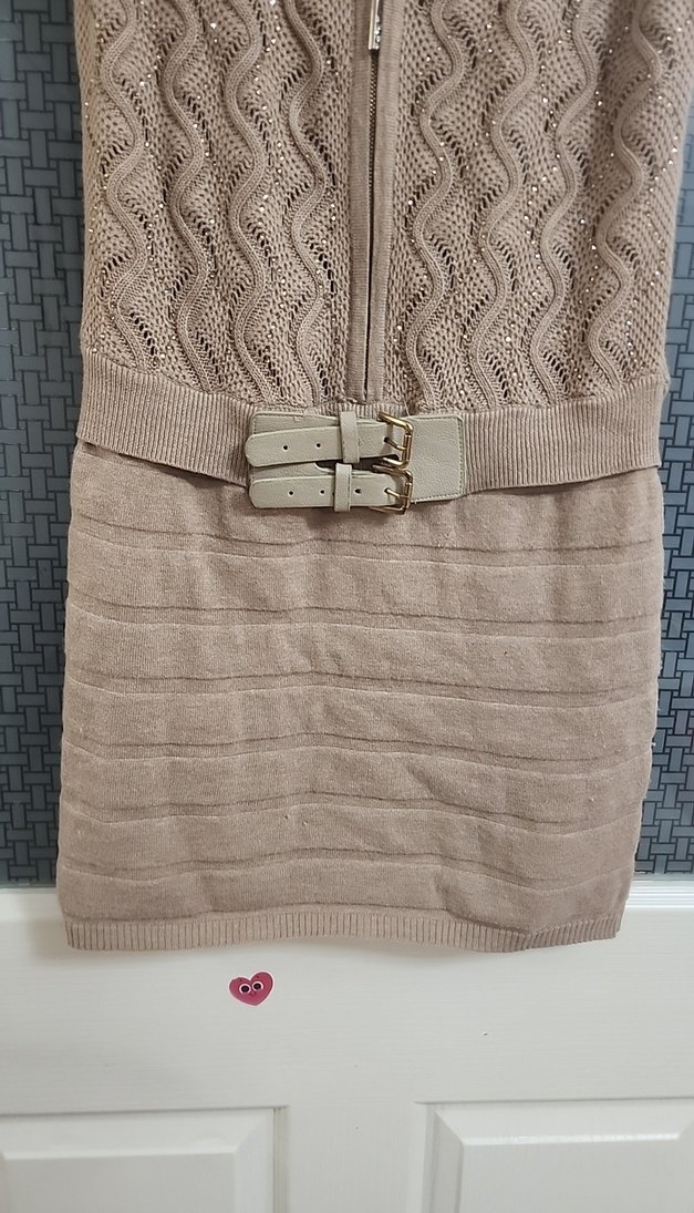 Kemerli V Yaka Kolsuz Mini Triko Elbise - Görsel 3