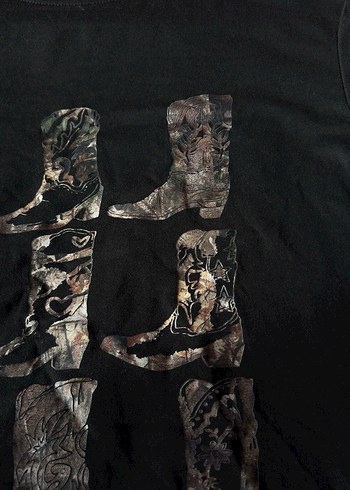 Kovboy çizmesi desenli tişört - Görsel 2