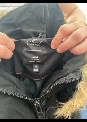 Mavi Jeans Kürklü Kapüşonlu Siyah Kadın Mont