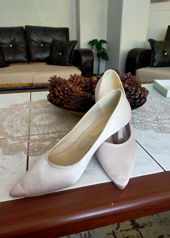 Beyaz Saten Stiletto Gelin Ayakkabısı