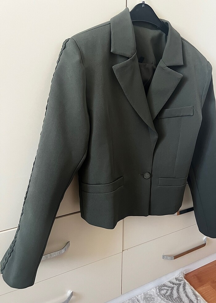Milladan kısa blazer ceket - Görsel 2