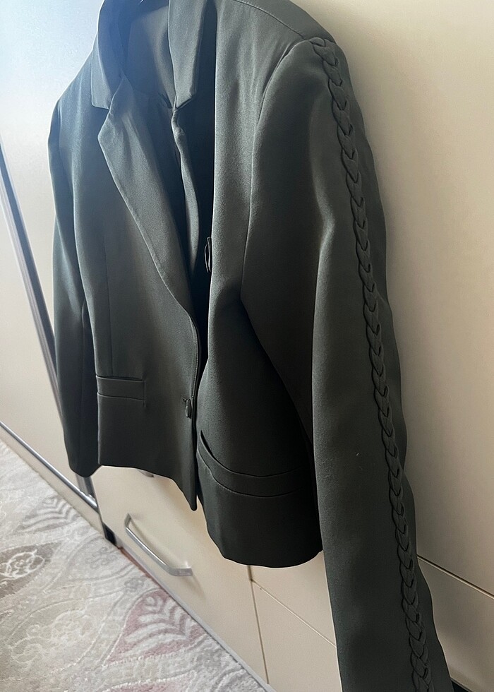 Milladan kısa blazer ceket - Görsel 3