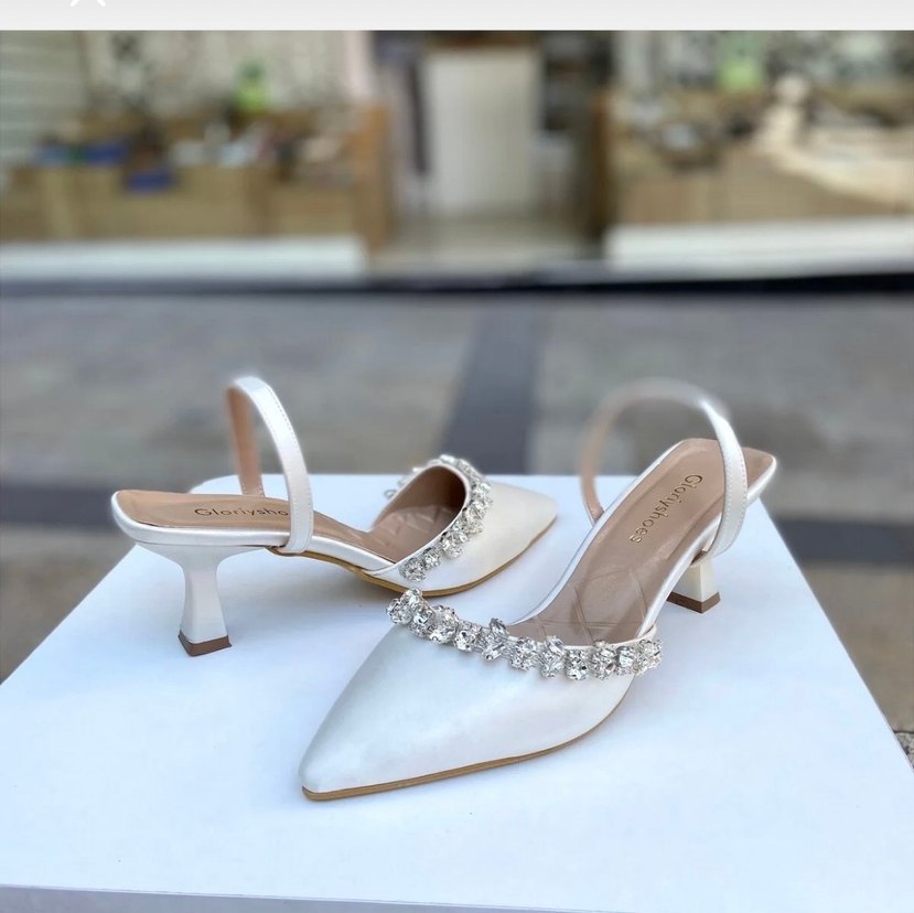 Beyaz Taş İşlemeli Stiletto Gelin Ayakkabısı - Görsel 2