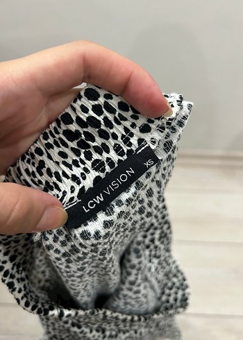 LC Waikiki Kadın Beyaz Zebra Desenli Fırfırlı Mini Etek