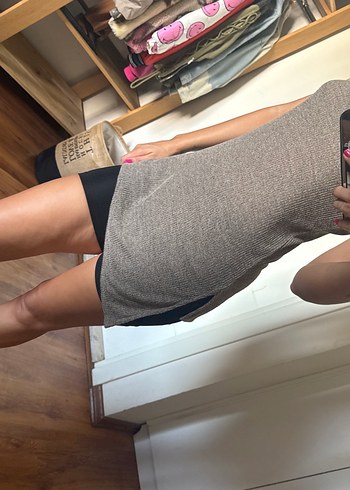 Gri Yüksek Yakalı Kolsuz Triko Elbise - Görsel 5