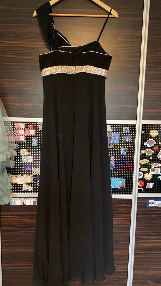 Siyah Omuz Detaylı Uzun Abiye Elbise - Görsel 2