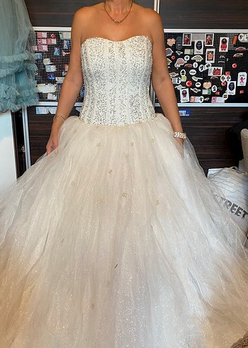 Beyaz Straplez Prenses Gelinlik - Görsel 3