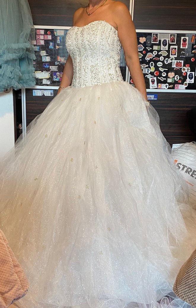 Beyaz Straplez Prenses Gelinlik - Görsel 5