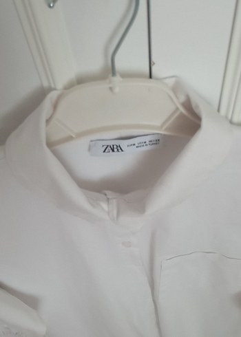 Beyaz Pamuklu Düğmeli Kadın Gömlek - Görsel 3