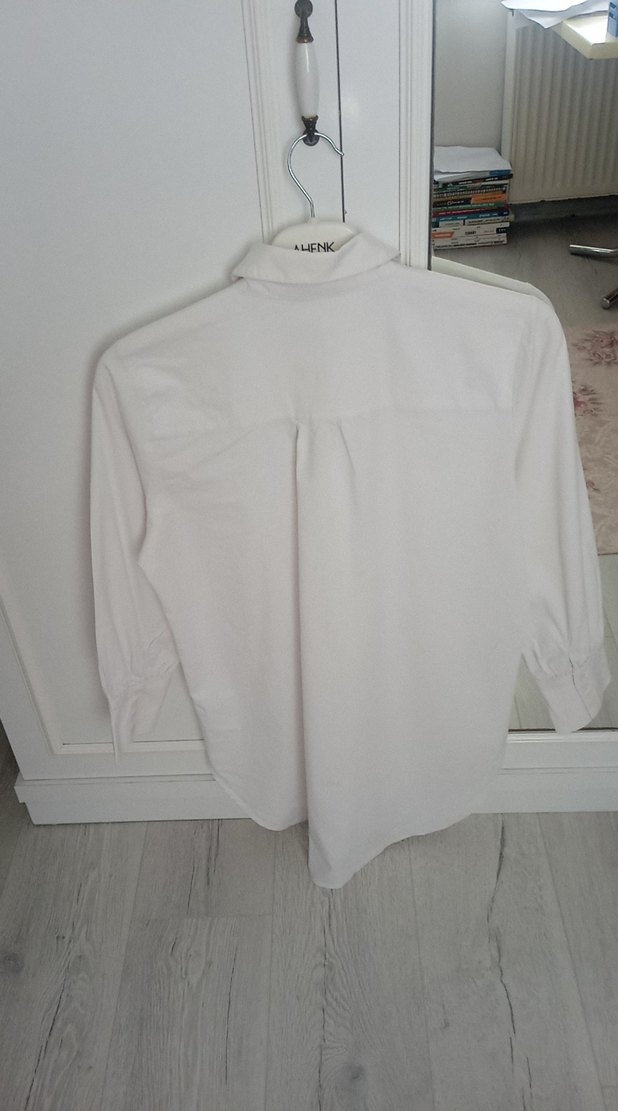 Beyaz Pamuklu Düğmeli Kadın Gömlek - Görsel 4