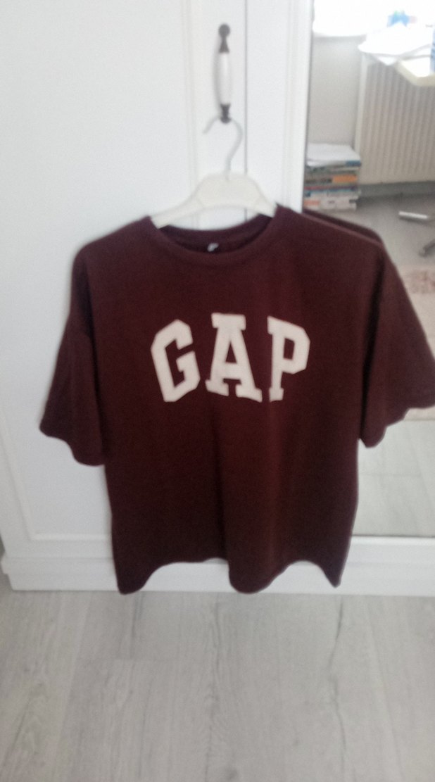 Kız Çocuk Kahverengi GAP Baskılı Tişört - Görsel 2