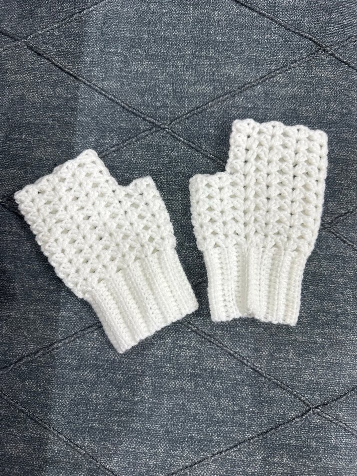 Beyaz Örgü Bohem Kadın Eldiveni - Görsel 2