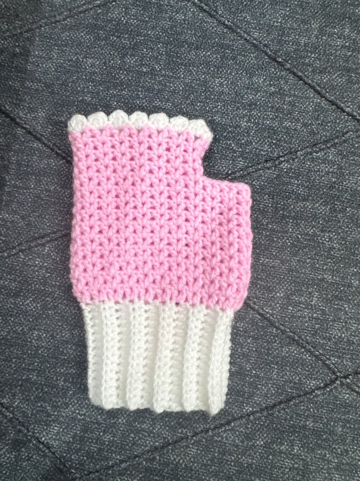 Pembe ve beyaz örgü kadın eldiven - Görsel 4