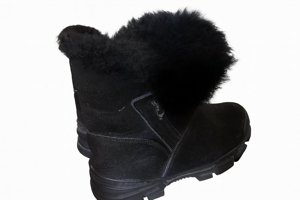 Siyah Süet Kürklü Kadın  Bot - Görsel 2