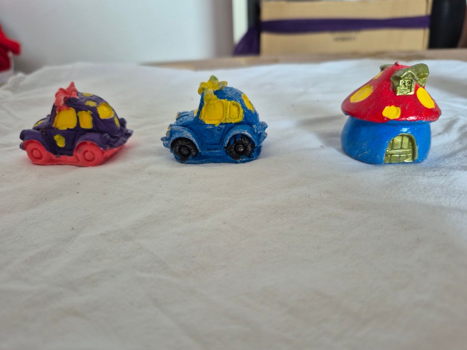 Renkli Oyuncak Araba, Uğurböceği ve Lavanta Figürleri - Görsel 2