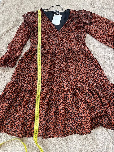 xs Beden Bershka leopar elbise