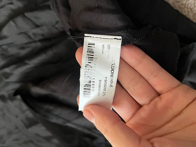 xs Beden siyah Renk Zara saten cut out elbise