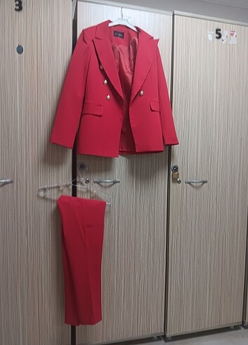Diğer Takım Elbise