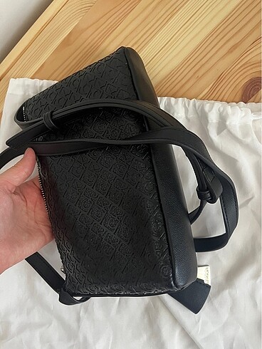  Beden siyah Renk Calvin klein çapraz çanta