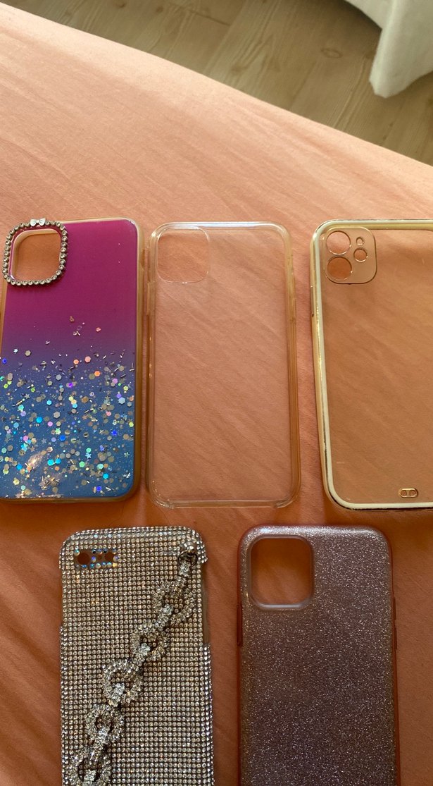 Payetli ve Şeffaf Çoklu Telefon Kılıfları - Görsel 3