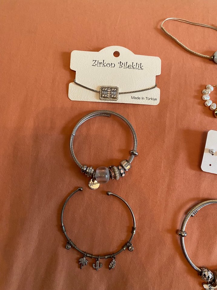 Boncuklu ve İşlemeli Bileklik Takı Seti - Görsel 2