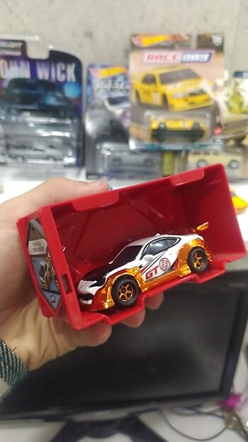 Majorette tune UPS Toyota gt86