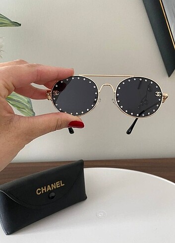  Beden siyah Renk Chanel güneş gözlüğü 