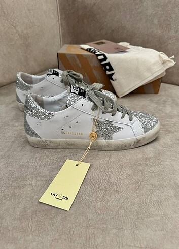 Golden Goose Deluxe kadın ayakkabı 