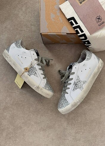 Golden Goose Deluxe Golden Goose Deluxe kadın ayakkabı