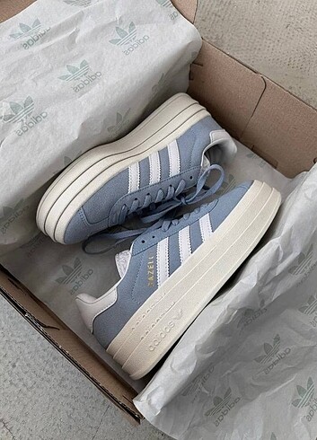 37 Beden Adidas gazelle kadın spor ayakkabı