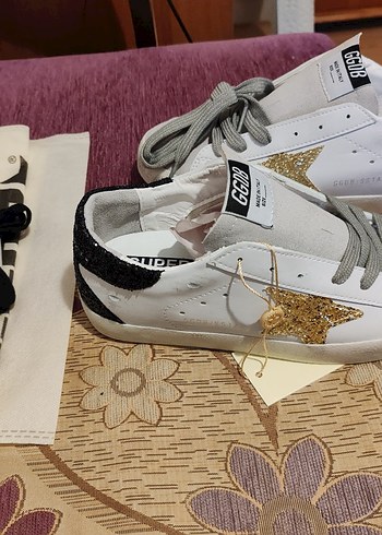 Golden Goose Deluxe Kadın Beyaz Sneaker