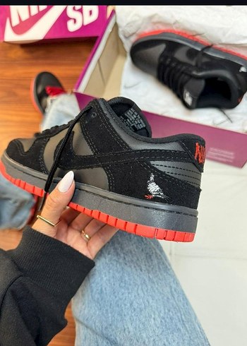 Nike DUNK Low JEFF STAPLE Dark Black