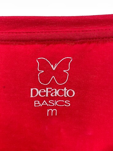 m Beden kırmızı Renk Defacto T-shirt %70 İndirimli.