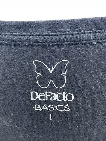 l Beden siyah Renk Defacto T-shirt %70 İndirimli.