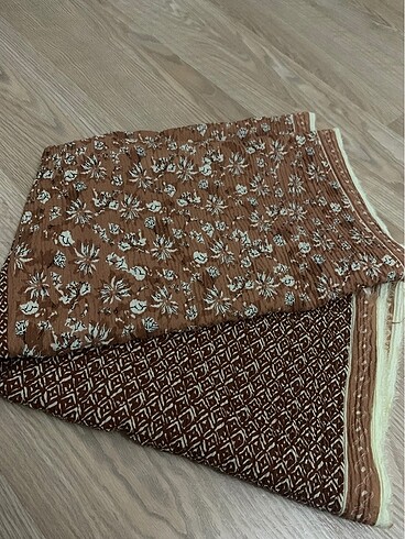 Fresh scarfs