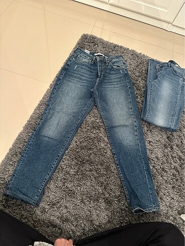 Mom Jean