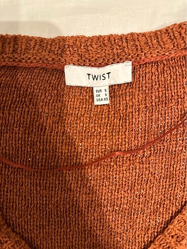 Twist Omuz dekolteli