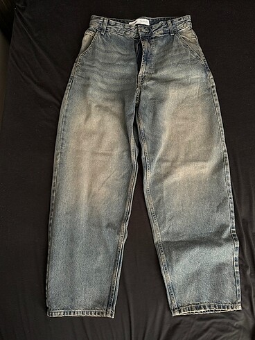 Bershka soluk efekt skater jean
