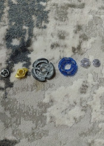 Capricorn Beyblade faceboltsuz