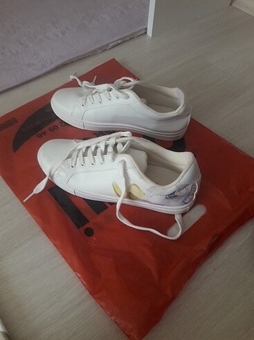 39 Beden beyaz Renk Spor ayakkabı